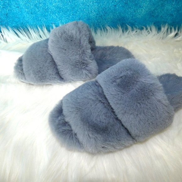 Express Cozy Faux Fur Blue Grey Slippers 7 8 - Picture 6 of 10